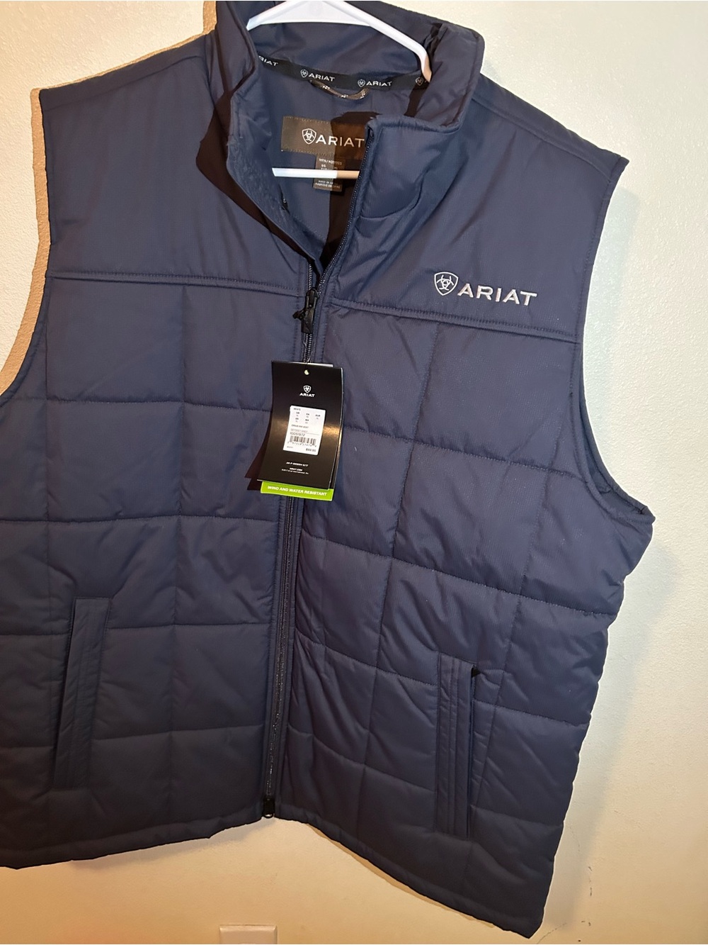 Ariat Men's Quilted Puffer Vest in Navy Blue